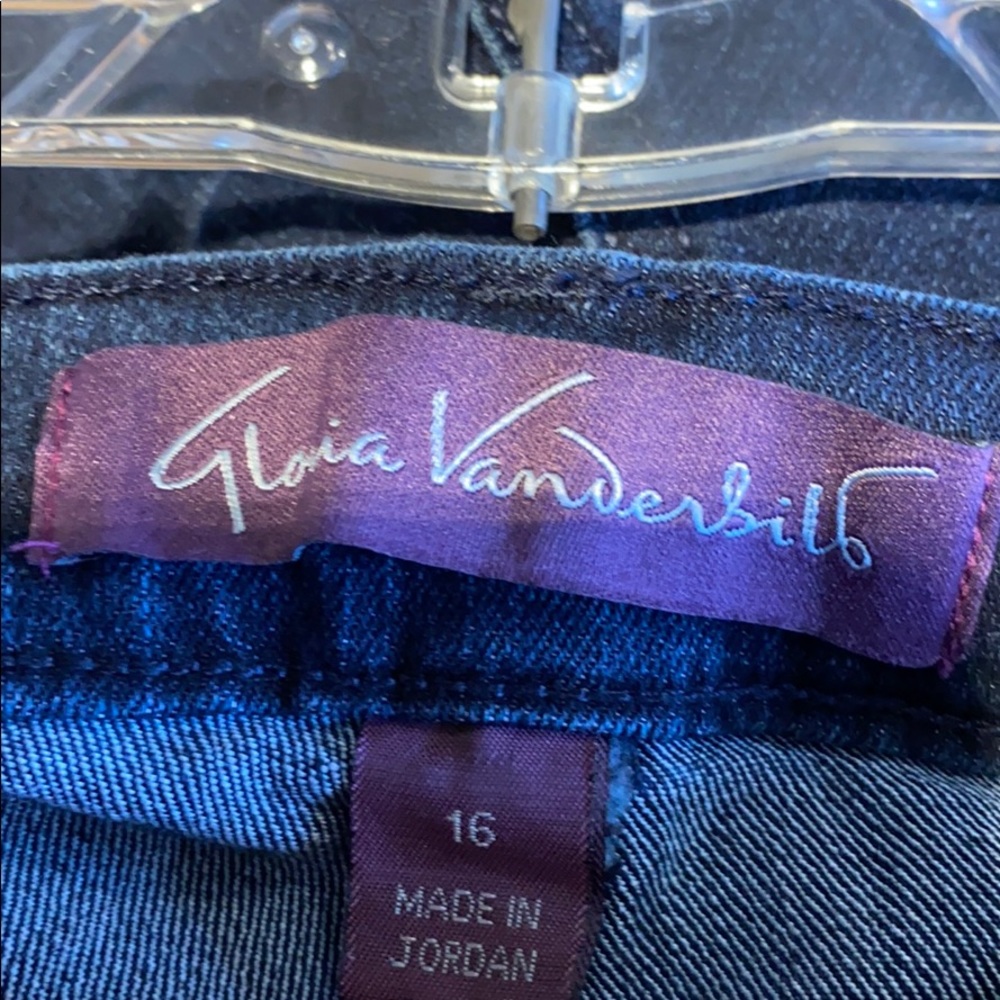 Jeans - Picture 5 of 6